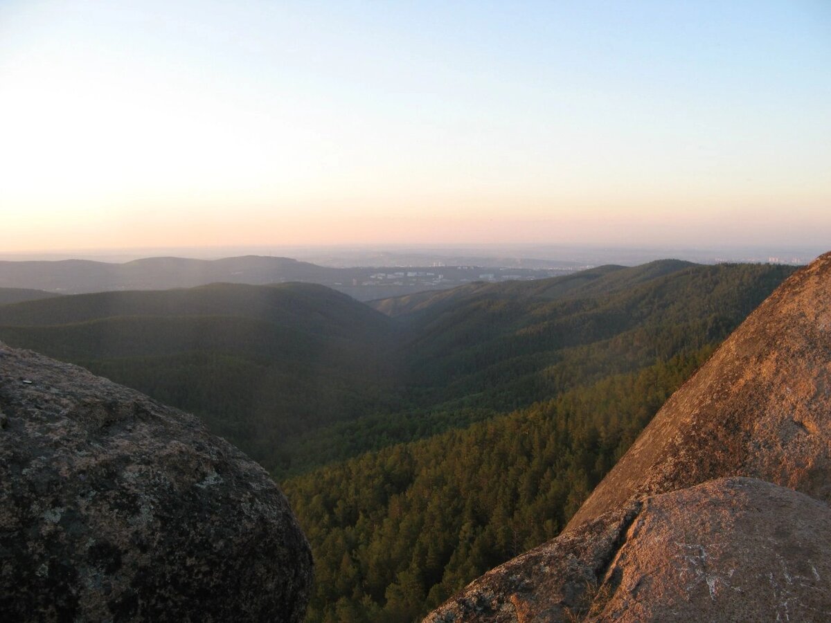 Вид со столба. Красиво и высоко. 