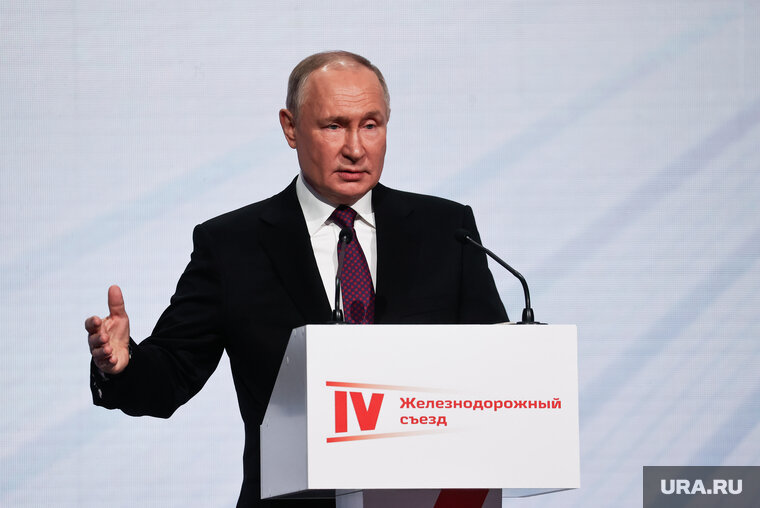    Владимир Путин пойдет на выборы самовыдвиженцем