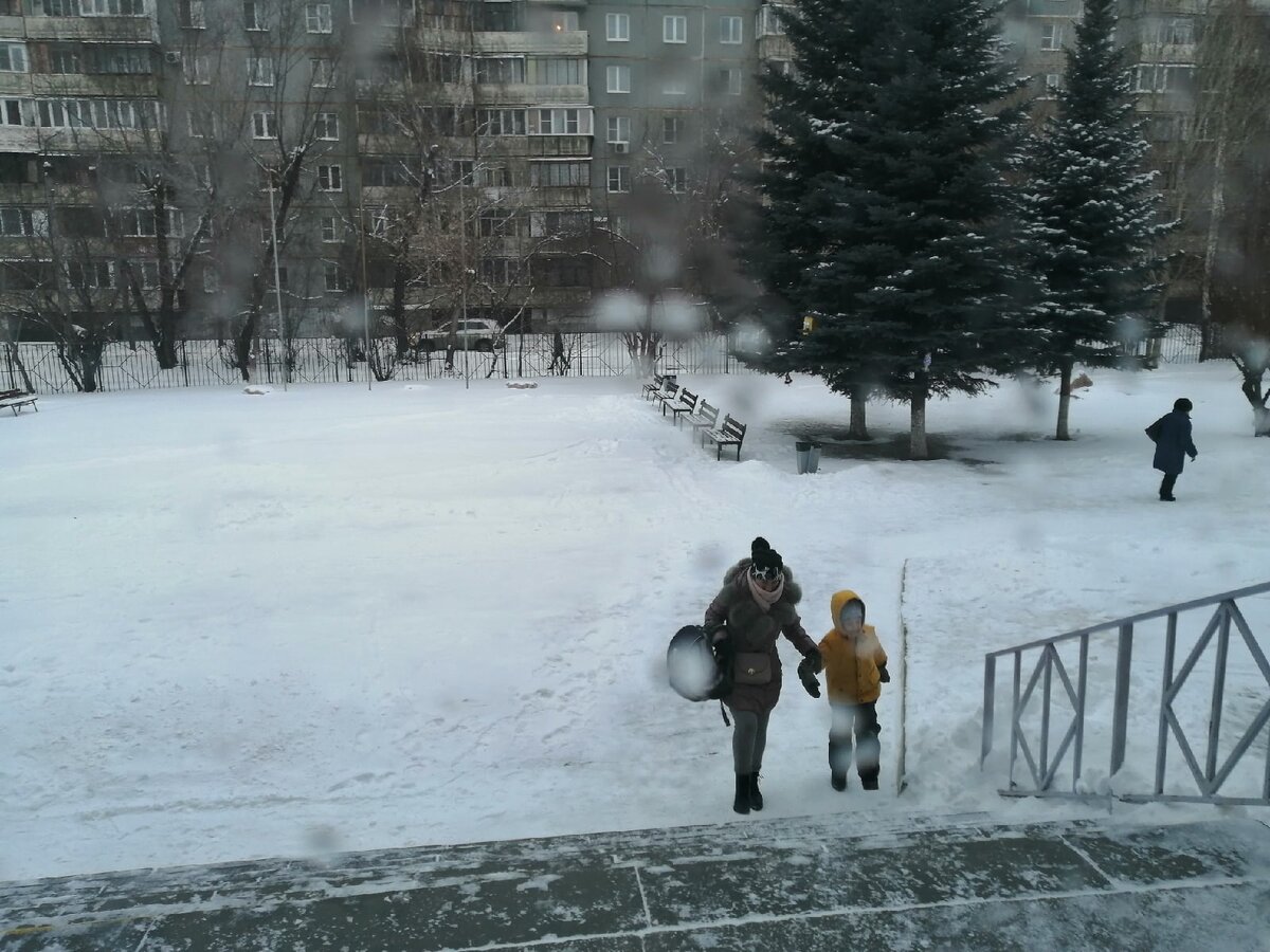 Магнитогорск отменили занятия