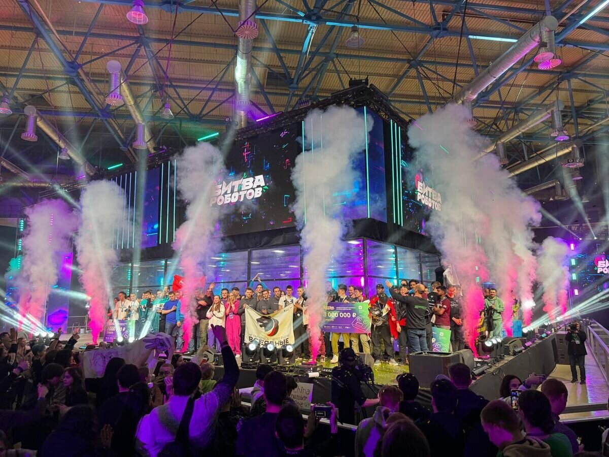    Международный чемпионат "Битва роботов" в Москве© Фото : Минцифры России/Telegram
