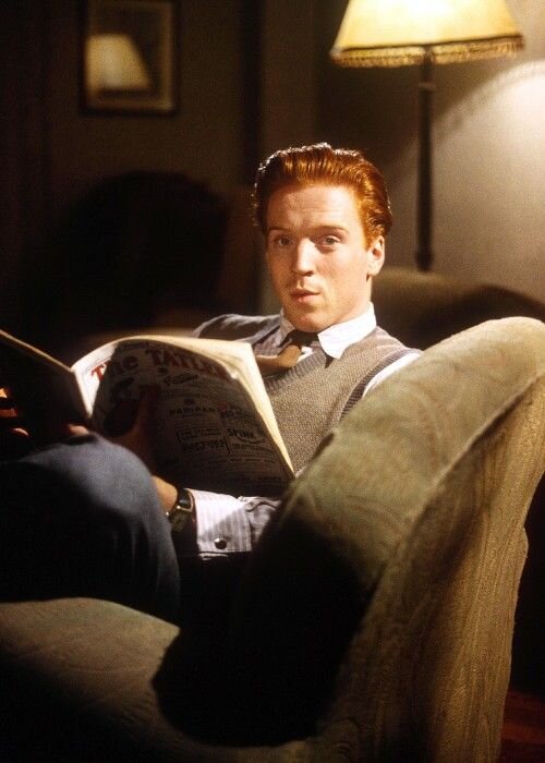 https://images.hellomagazine.com/horizon/original_aspect_ratio/e59c2004f-damian-lewis-a.jpg