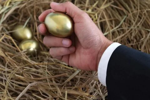 Спекуляция - это курица, несущая золотые яйца... иногда буквально.