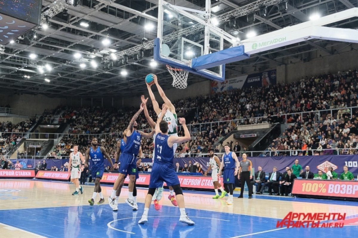    Матч состоялся 16 декабря на стадионе «УДС Молот».