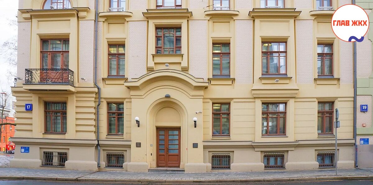 С начала года в Москве отремонтировали более тысячи фасадов жилых домов 