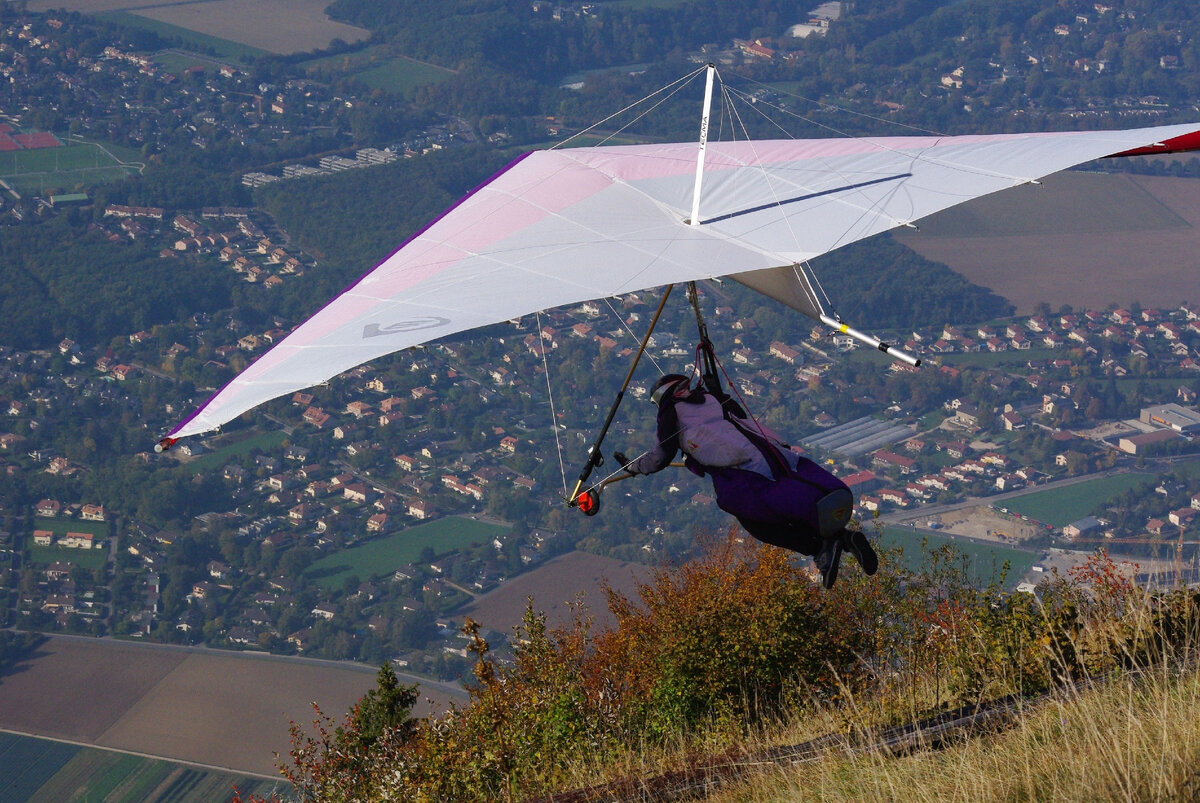 Дельтаплан зеленый. Дельтапланеризм (hang gliding). Летающий человек. Как сделать чтобы можно было летать. Как сделать чтобы можно было летать.