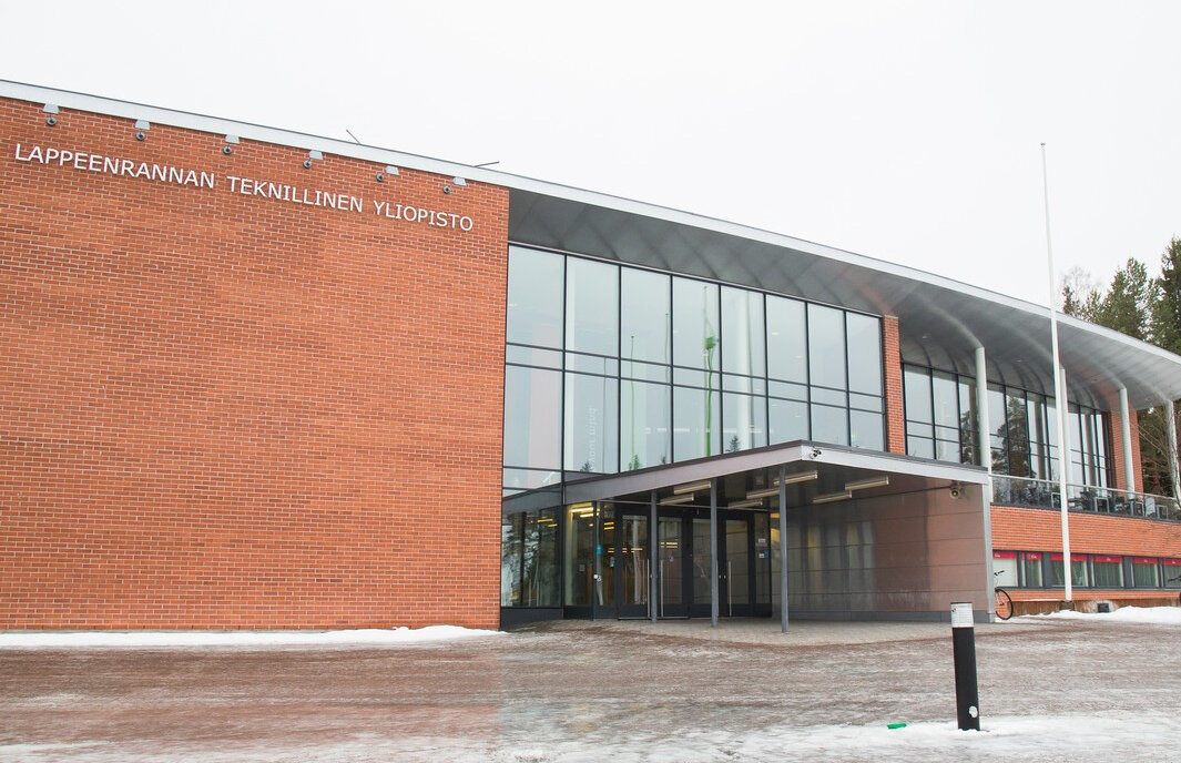 Фото: forpost-sz.ru