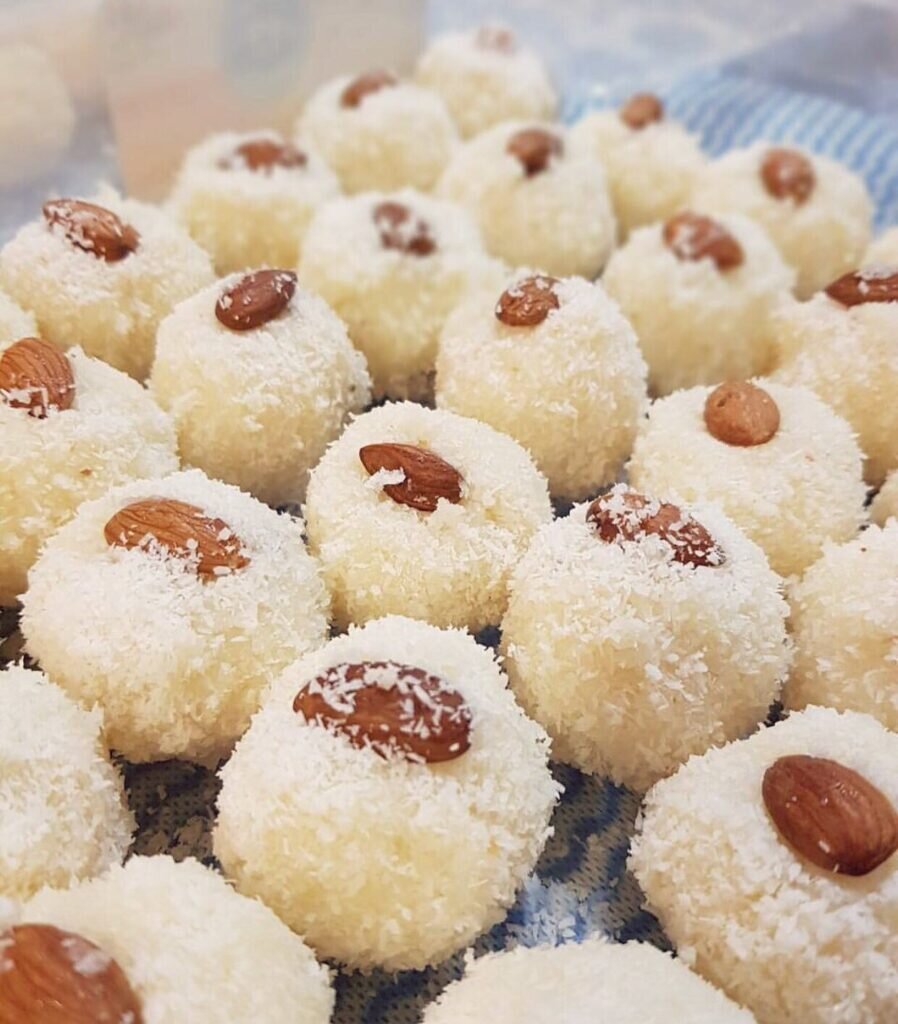 Бурфи с кокосом