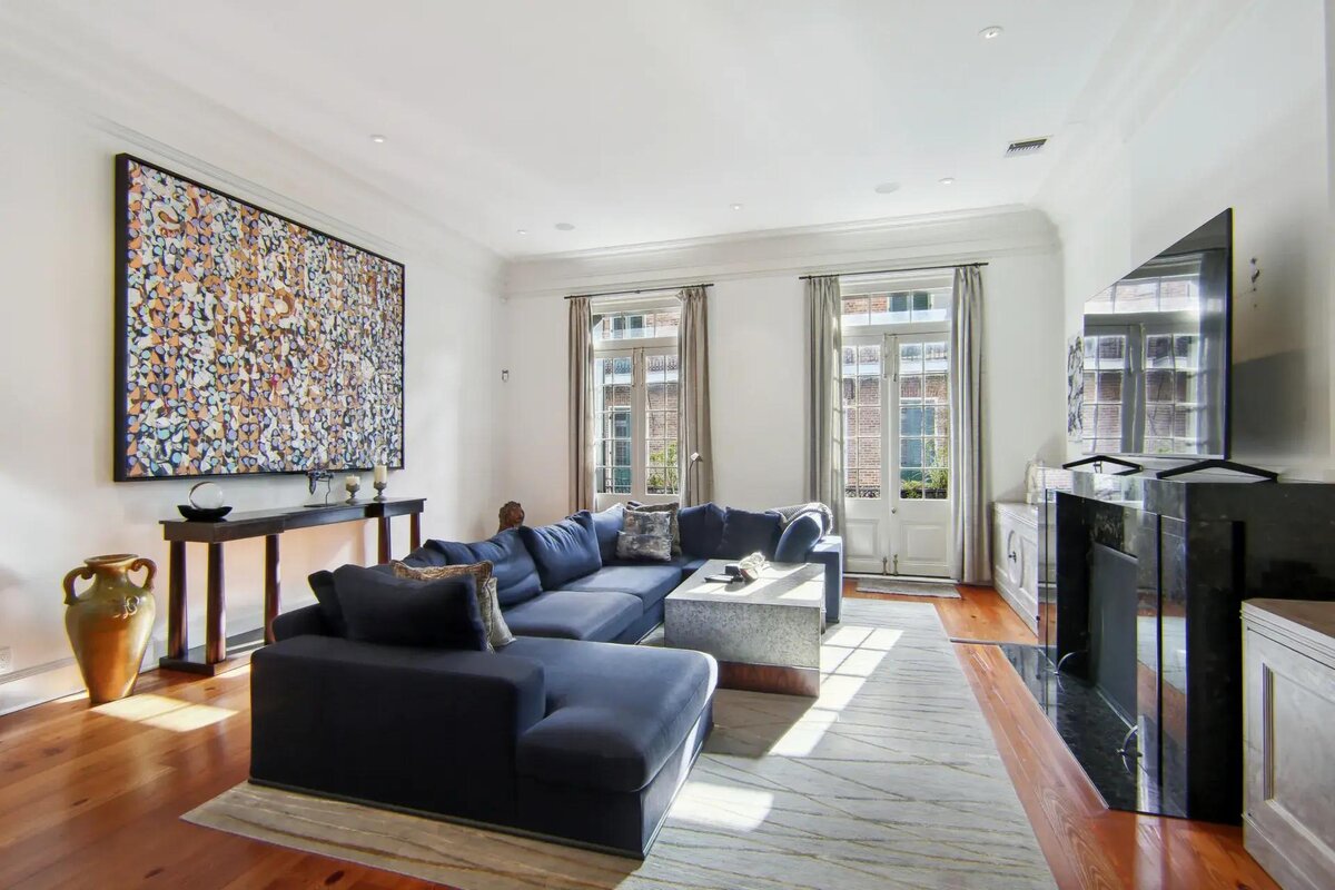 Зал в особняке. Фото из Яндекса