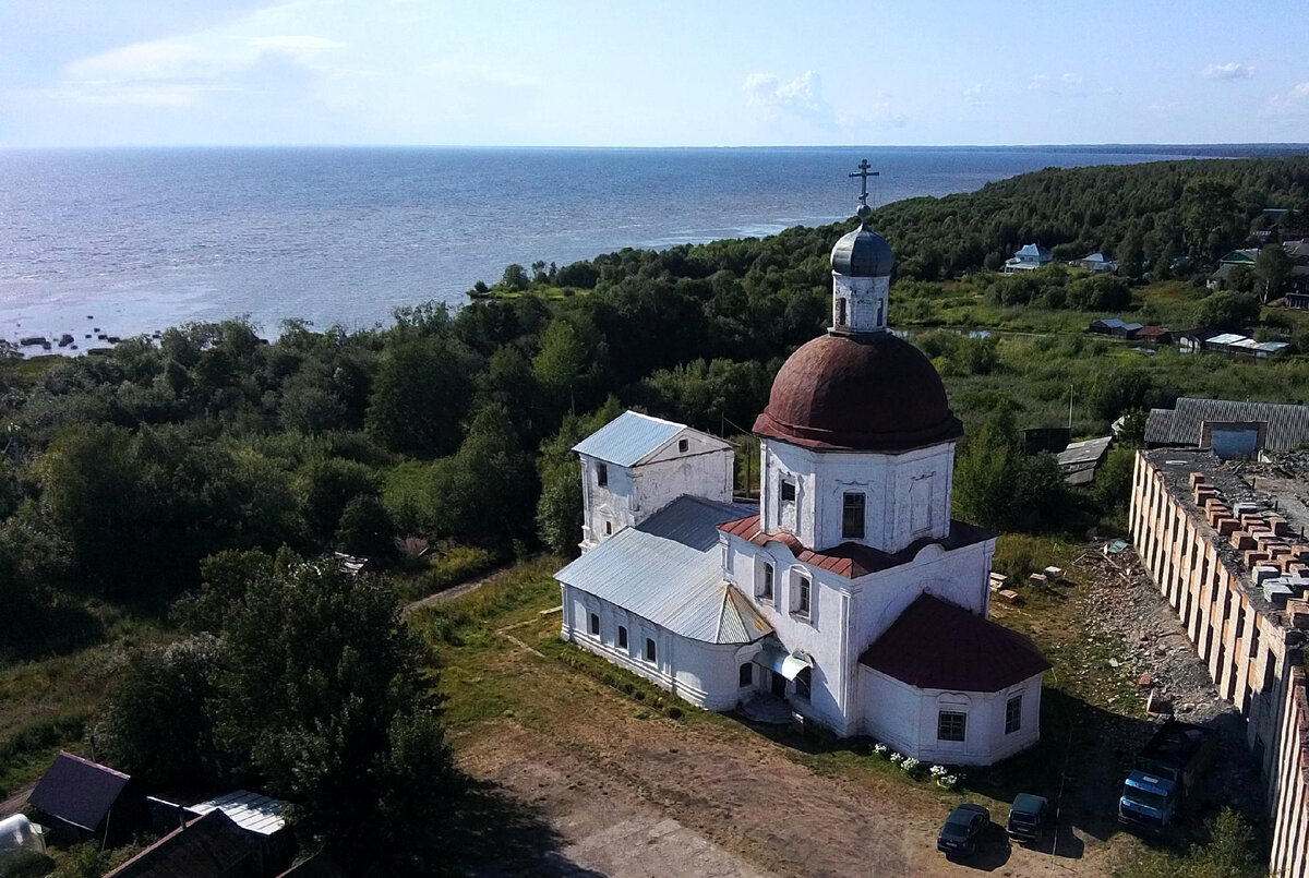Липин Бор. Церковь Троицы Живоначальной. 1792