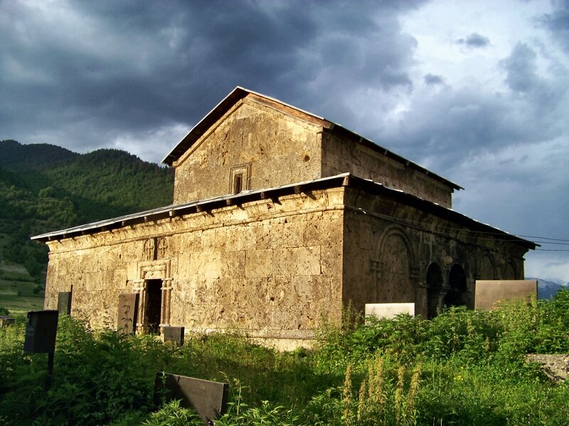 Та самая церковь. Фото https://commons.wikimedia.org/wiki/File:Yenashi_monastery_of_the_Propel_Jonah.jpg