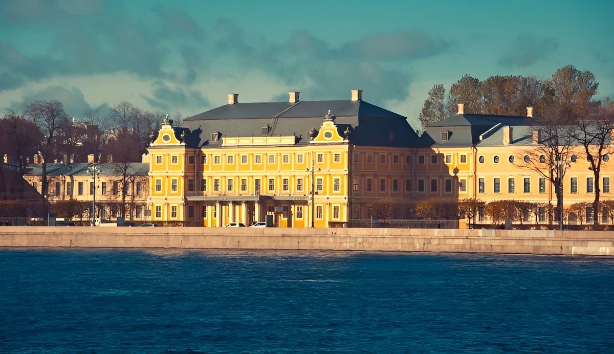 Дворец Меншикова в Петербурге.