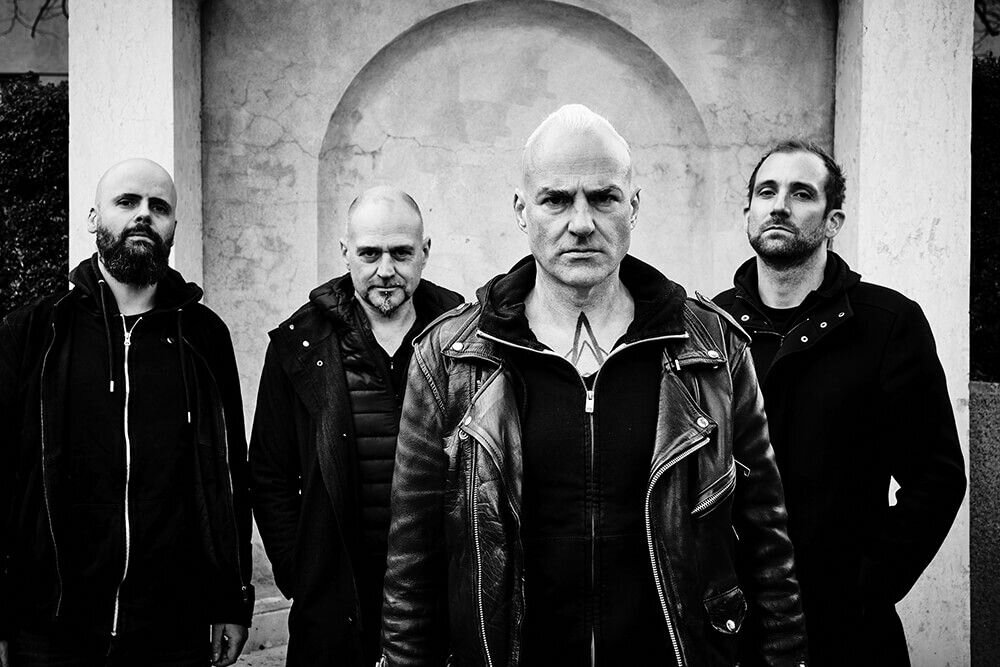 Легендарная швейцарская индастриал-блэк-метал группа Samael  анонсировала концертную пластинку Passage – Live, которая выйдет 16  февраля 2024 года на лейбле Napalm Records.