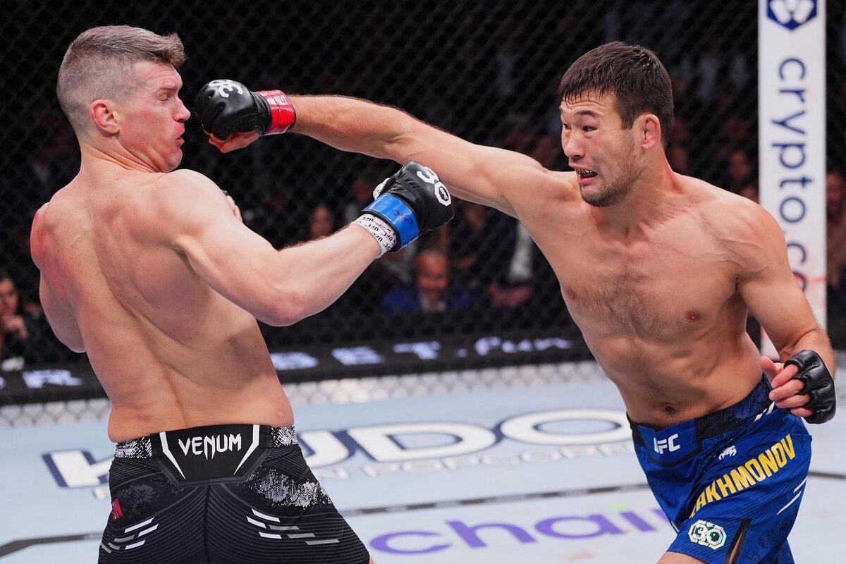     Стивен Томпсон – Шавкат Рахмонов