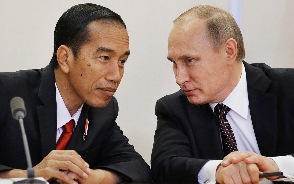 Президент Индонезии Джоко Видодо и Владимир Путин