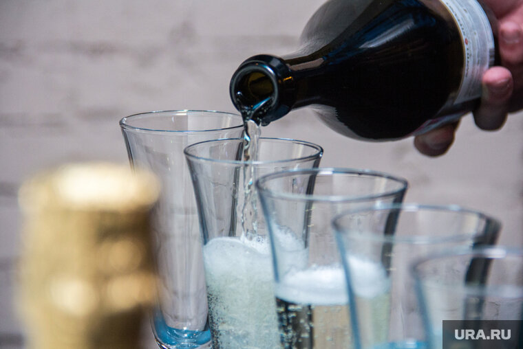    При употреблении алкоголя следует соблюдать умеренность, подчеркнула врач-невролог