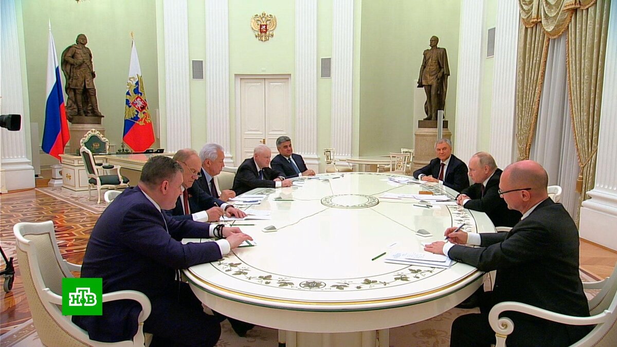    Лидеры думских фракций обсудили с Путиным демографию, мигрантов и оплату ЖКХ