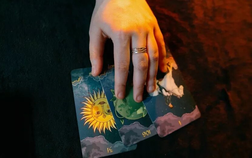    Гороскоп на день: 18 декабря Тельцы обретут внутренний покой, Львы вернутся в прошлое