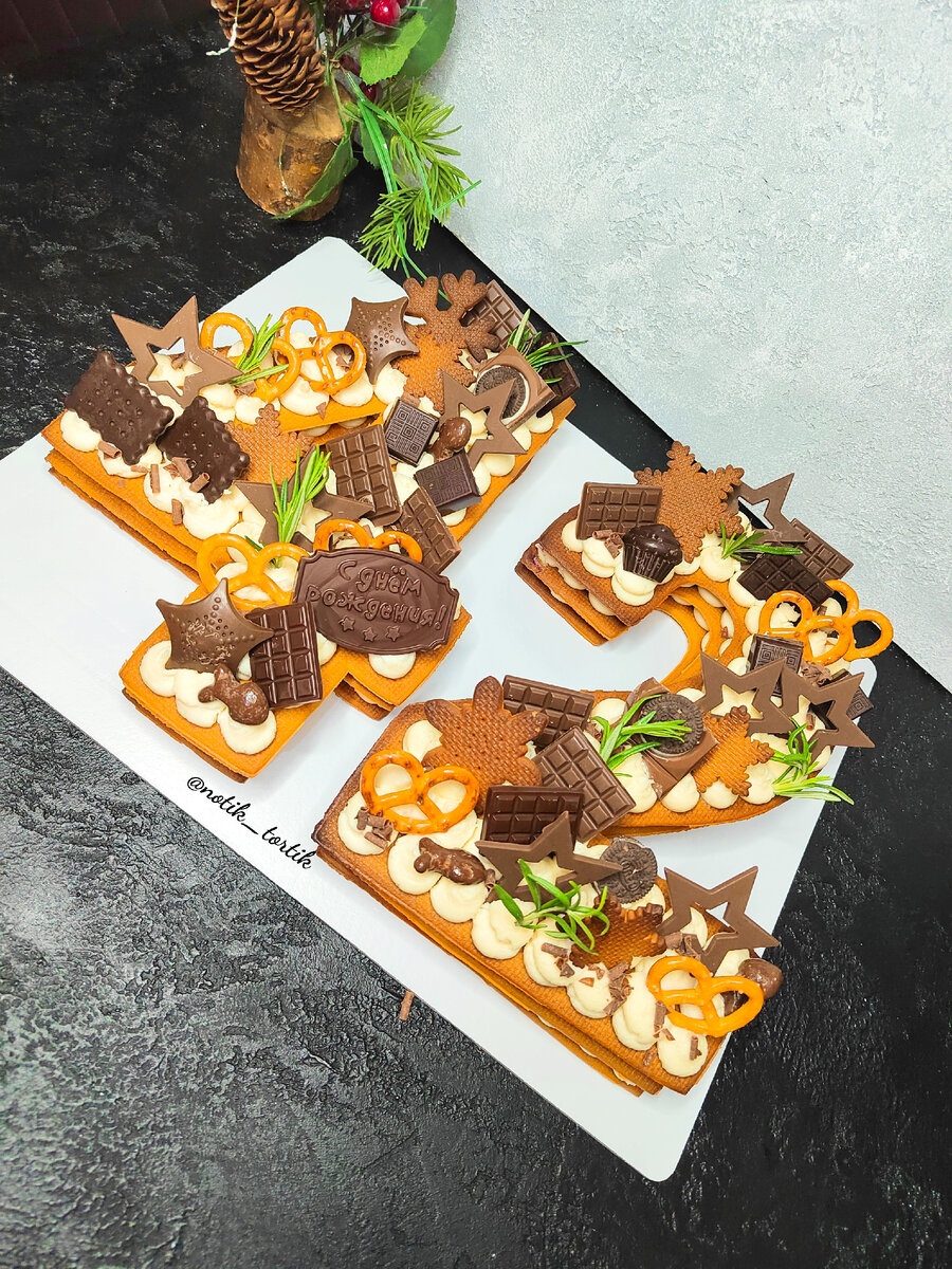 Торт весом 2,2 кг