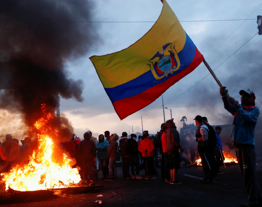 Эквадор (фото с сайта https://www.lapatilla.com/2019/10/07/cifra-de-arrestados-por-protestas-en-ecuador-sube-a-477-personas/amp/)