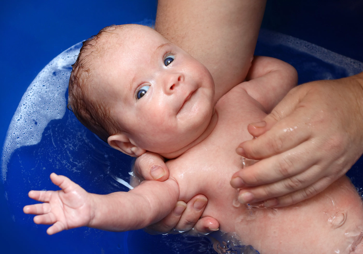 Сколько можно купать новорожденного