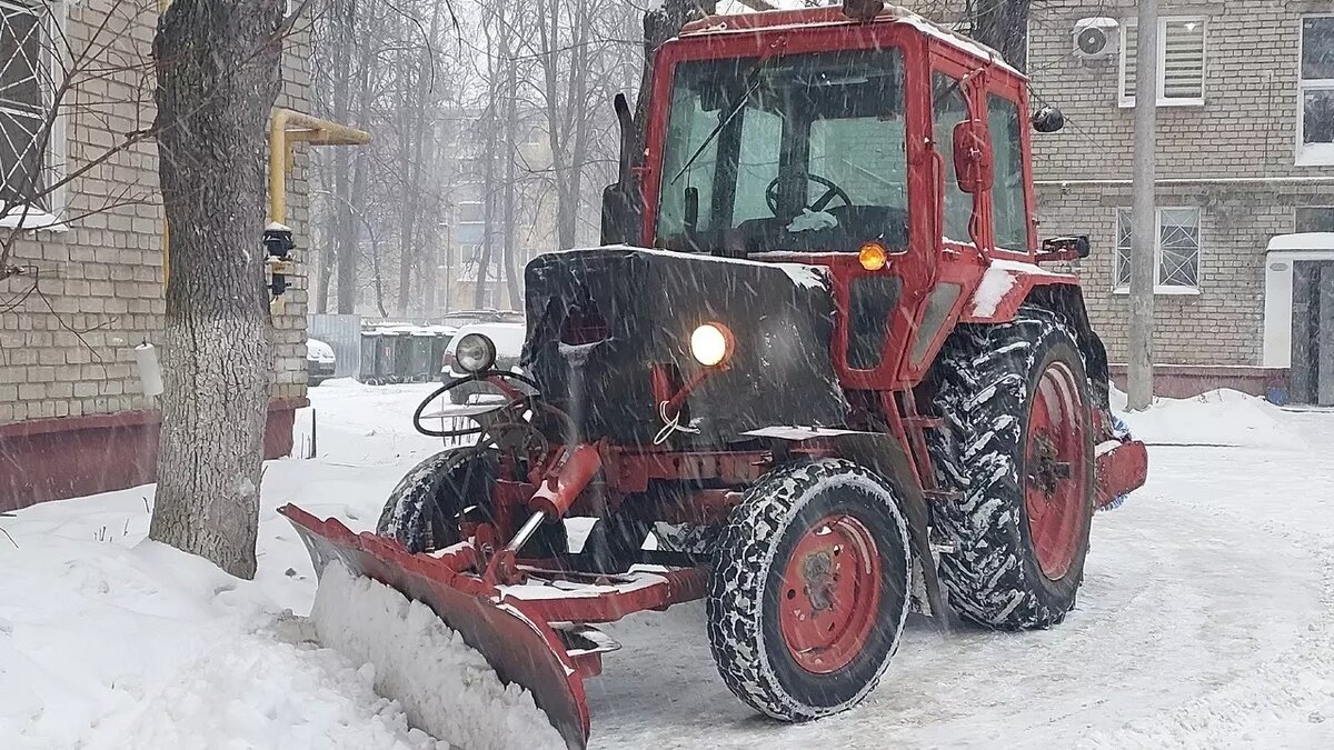     За субботу с улиц Нижнего Новгорода вывезли 24 тысячи кубометров снега, а за выходные — почти 50 тысяч кубометров в общей сложности. Такие цифры назвал мэр Юрий Шалабаев в своем Telegram-канале.