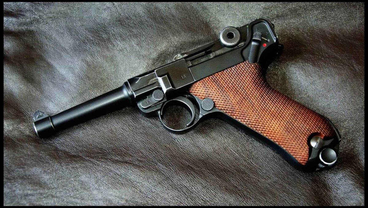  Люгер P08, известный также как "Парабеллум". Фото из интернета.