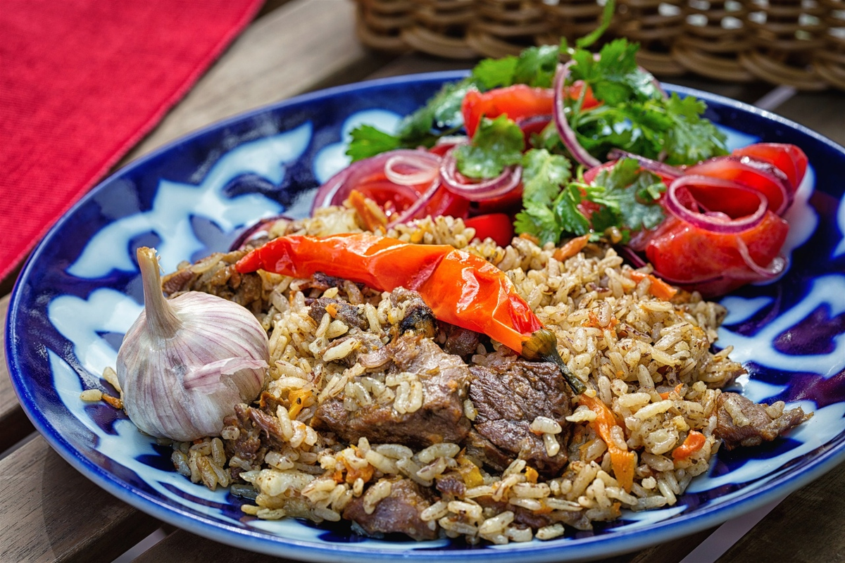 Узбекская кухня плов. Плов девзира. Плов в Фергане. Плов девзира Ош. Плов Узбекистан Чайхона.