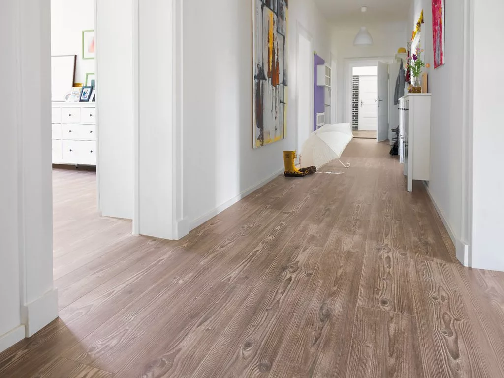 пустая комната. продают ли пол квартиры. продают ли пол квартиры. продают ли пол квартиры. полы в квартире.