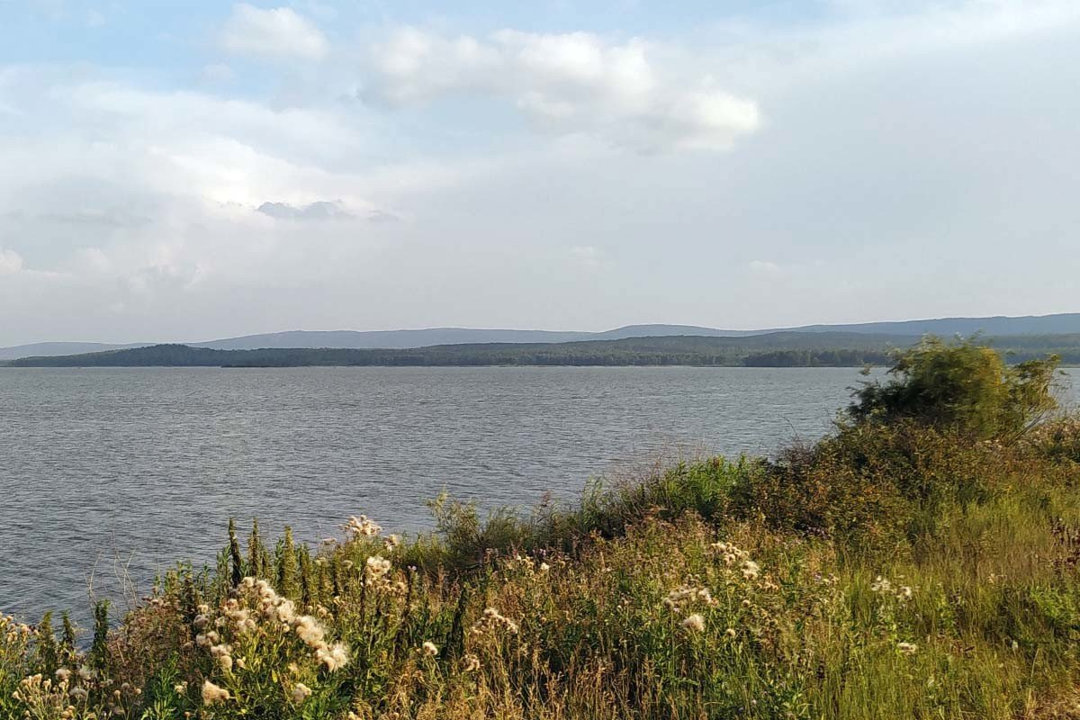 Озеро Танай, фото взяла из Интернета, но вот с такого ракурса я его и помню