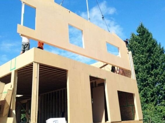 Технология возведения таких легких жилых построек годится для Америки или Европы, но не для нас