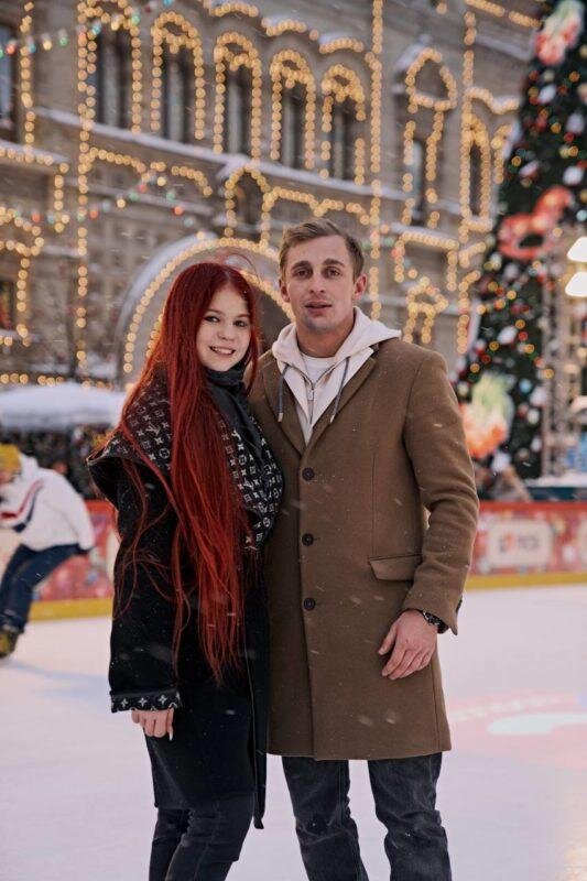 Александра Трусова и Саша Стоун. Фото: Личный Телеграм-канал спортсменки. Фотография взята из открытых источников.  📷
