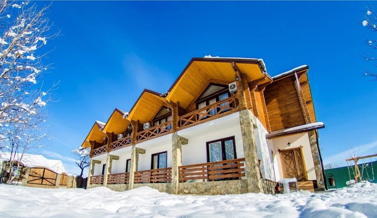 Здание отеля очень красивое