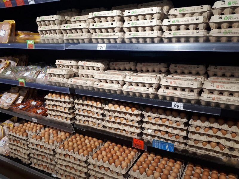Никаких проблем с яйцами в магазинах нет