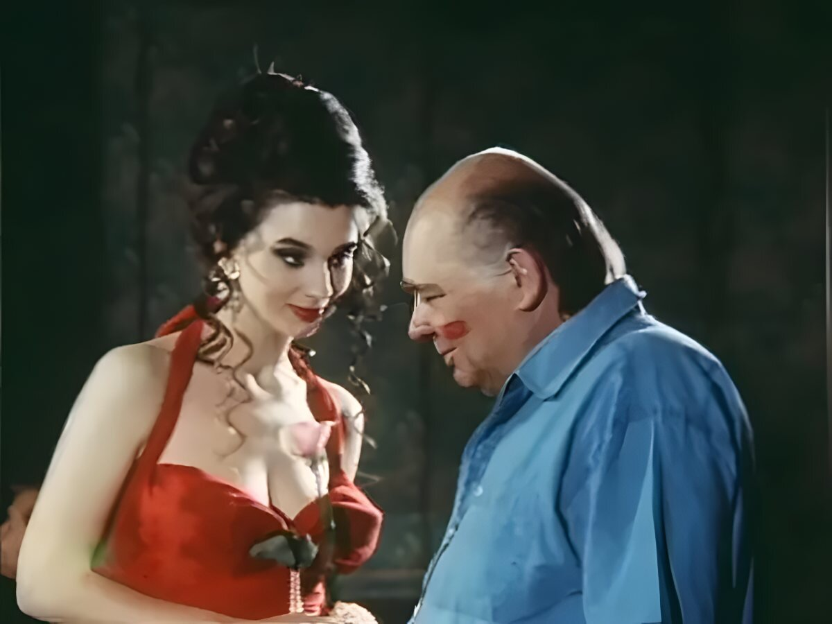 Стриженова с Леоновым в фильме "Американский дедушка", 1993
