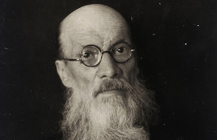 Протоиерей Сергий Анатольевич Правдолюбов. Фото ок. 1947 г.