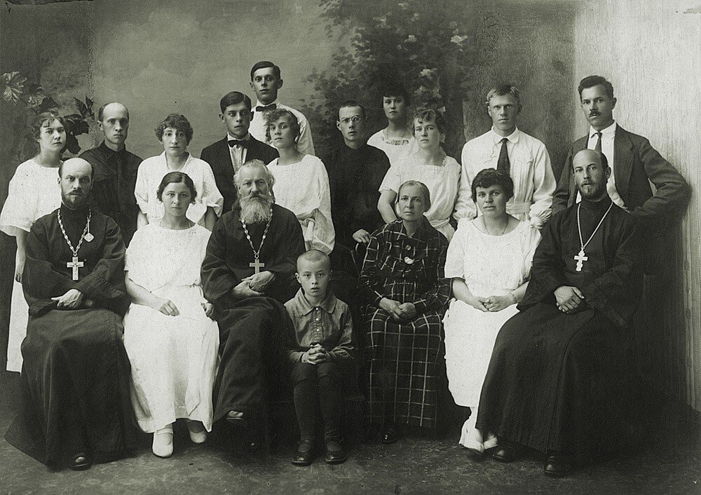 Семья Правдолюбовых в 1924 году