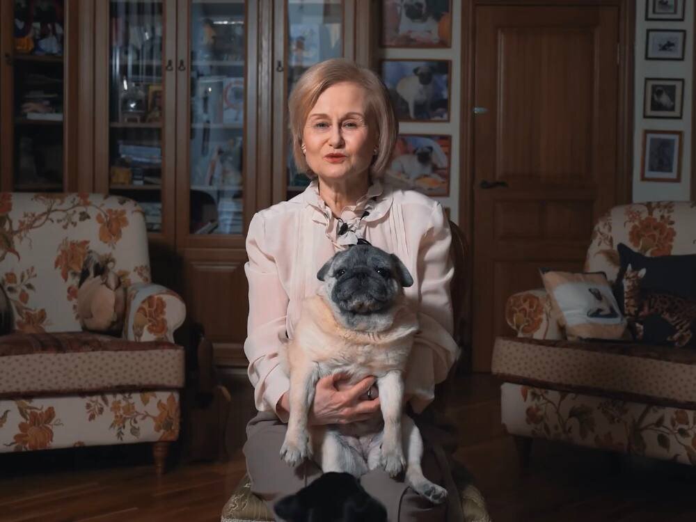 Листайте фото