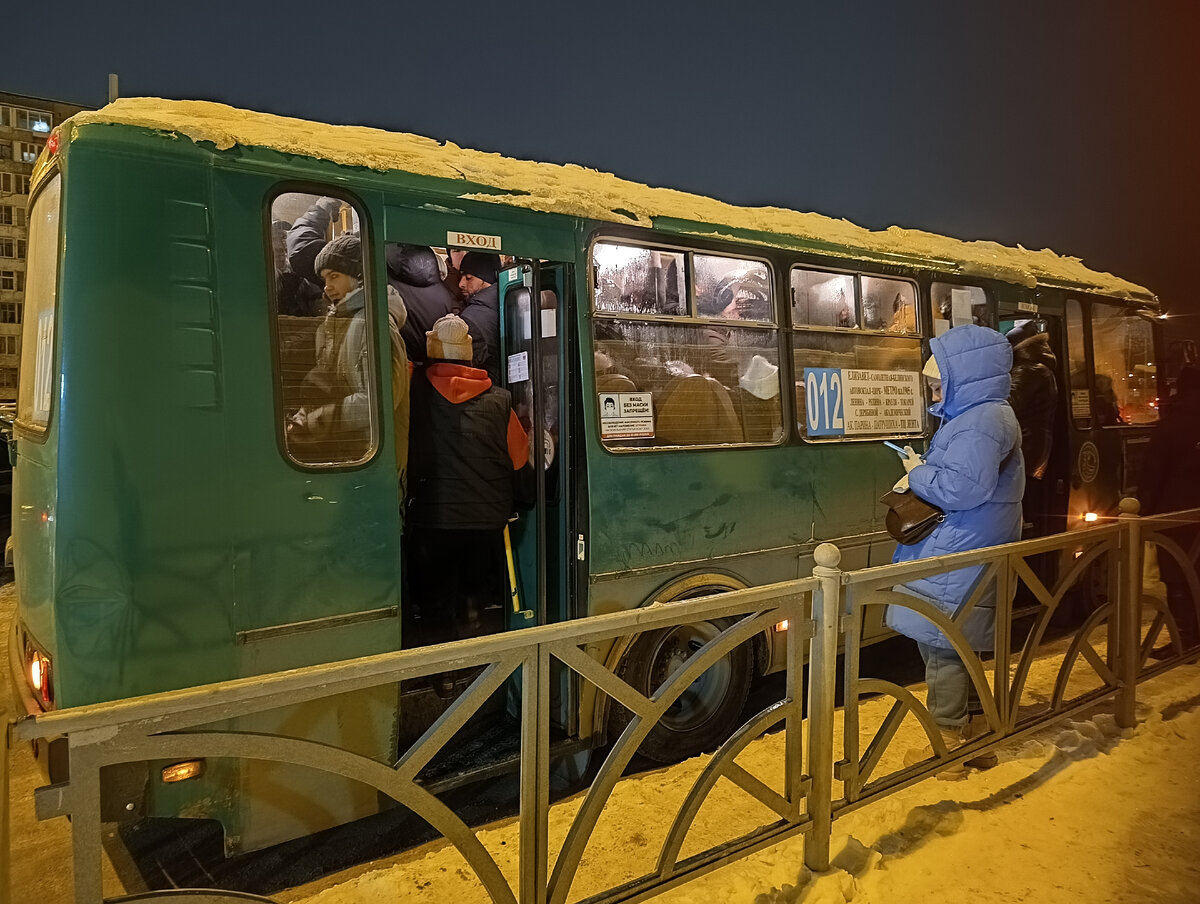 Огромный район Екатеринбурга загибается из-за плохого общесвенного  транспорта | Вкусные маршруты: тяга к путешествиям | Дзен