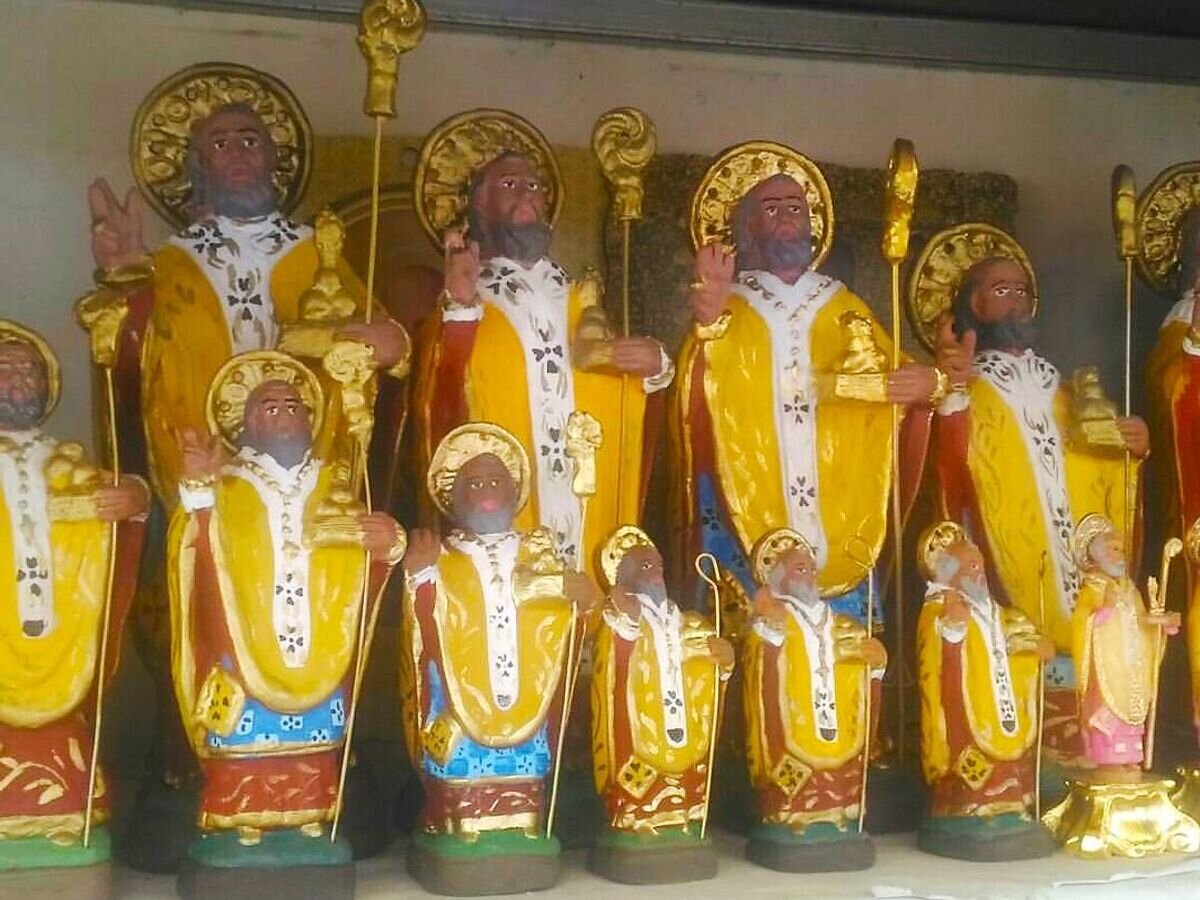    Сувенирные статуэтки Николая Чудотворца в городе Бари © РИА Новости / Антон Скрипунов