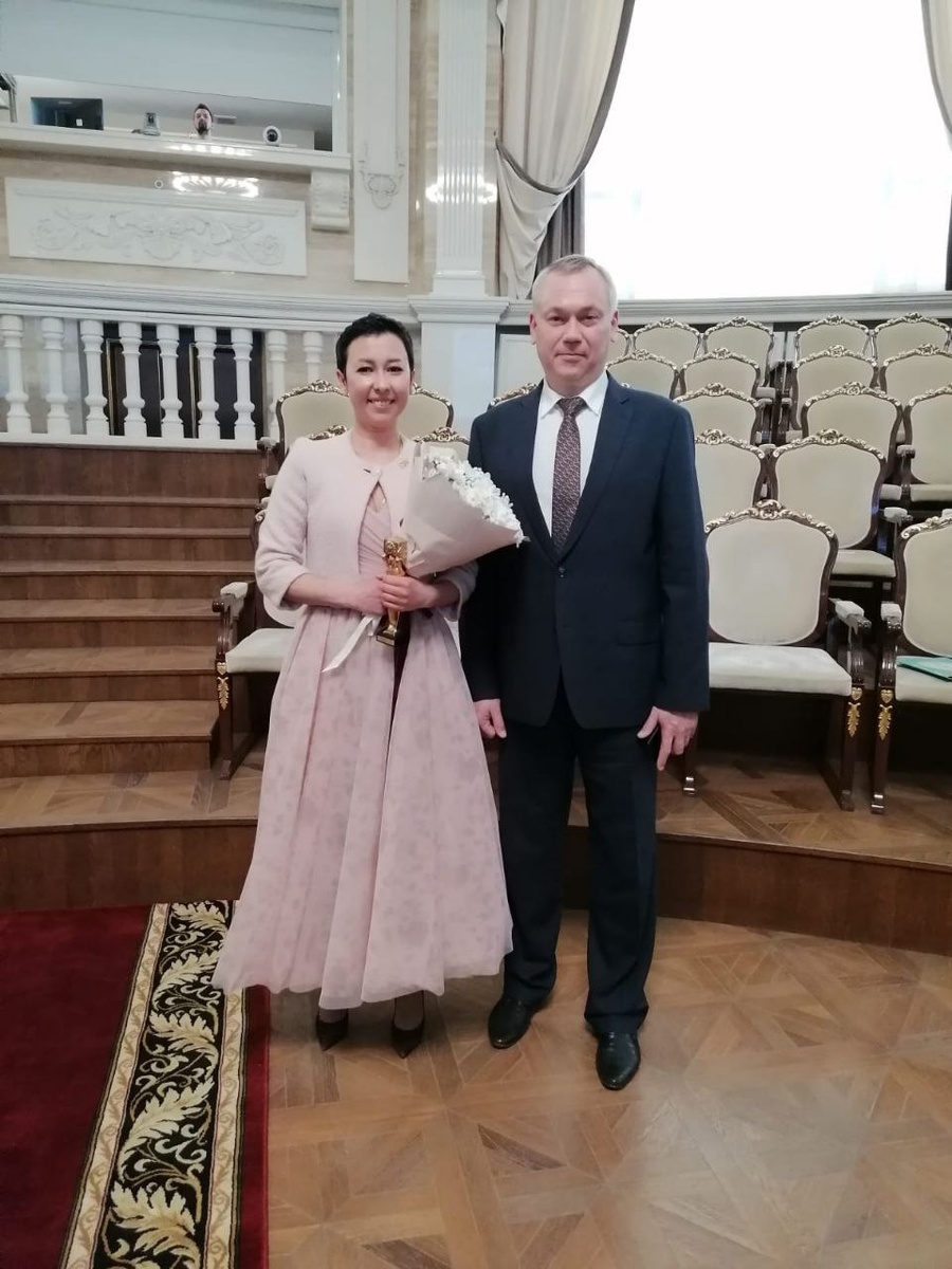 Отдельно выражаю БЛАГОДАРНОСТЬ  ПРАВИТЕЛЬСТВУ РФ за высокие награды, будем и дальше творить во благо Новосибирска. 