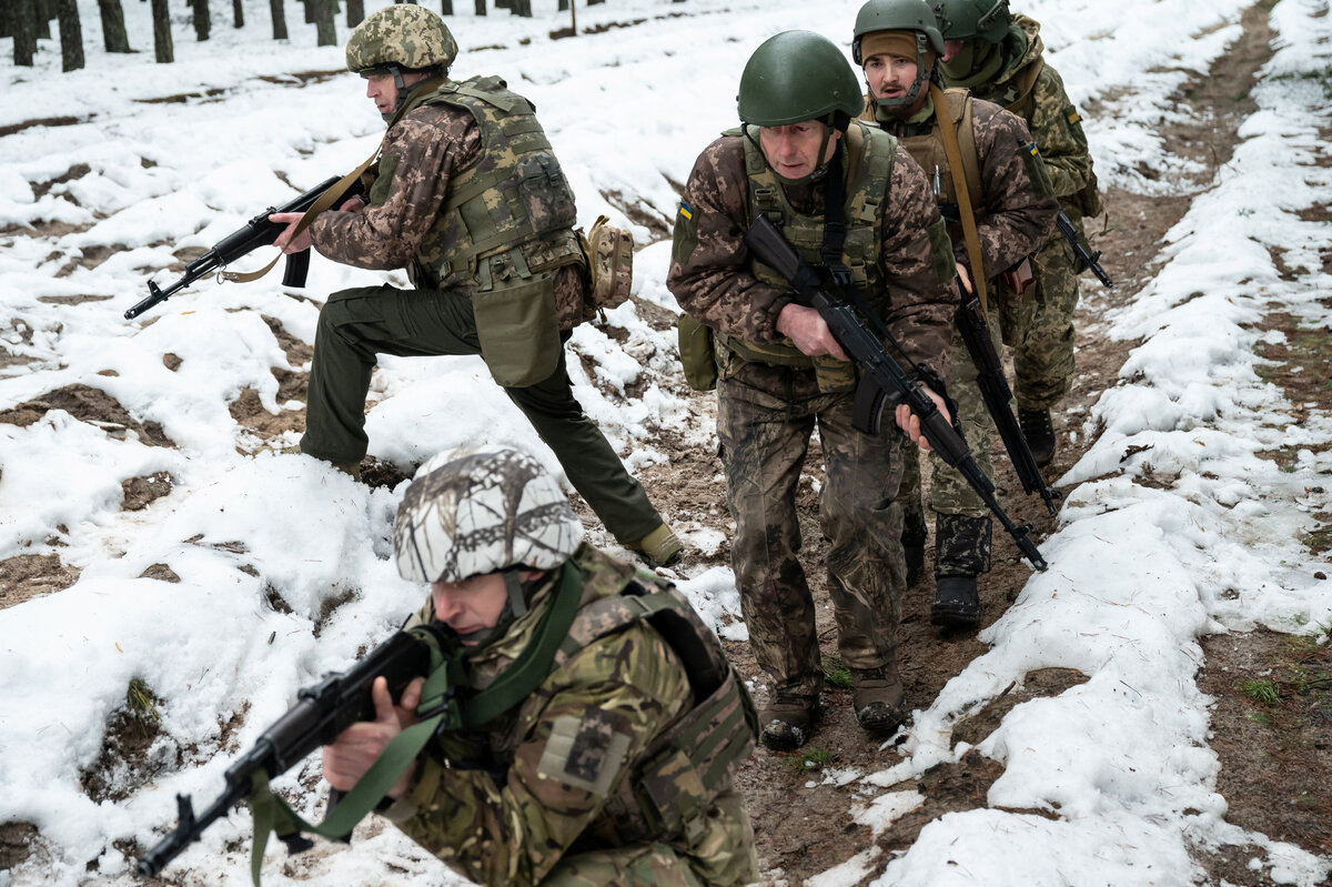 Российские диверсанты. Военная ДРГ. Спецназ ликвидирует диверсантов. Двое российских разведчика.