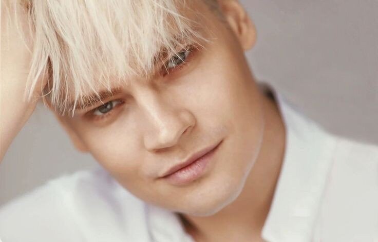 Светлый человек. Из интернета