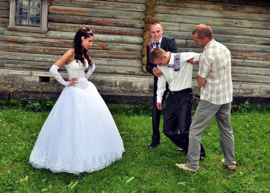 Недавно был на свадьбе. Сельская свадьба. Свадьба в деревне. Деревенская свадьба. Невеста в деревне.