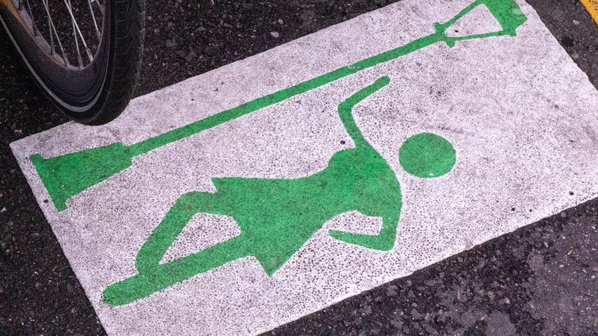     В Черногорске 38-летний мужчина вызвал проститутку, но так и не дождался ее. Интимный вечер пришлось провести в отделении полиции.