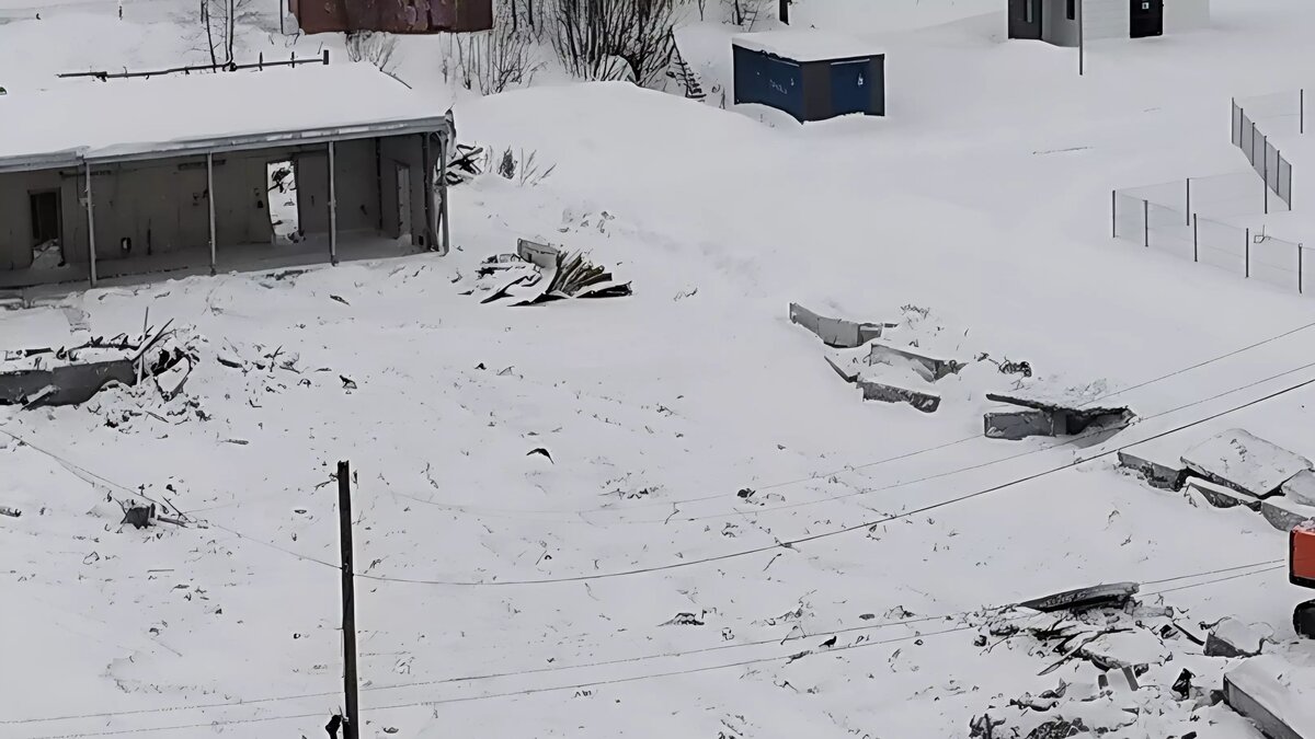     Заведение сгорело в начале этого года: пользователи соцсетей гадают, что может появиться на его месте.