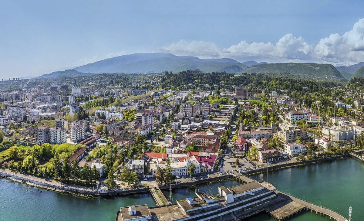 г.Сухум, Абхазия. Фото из открытых источников