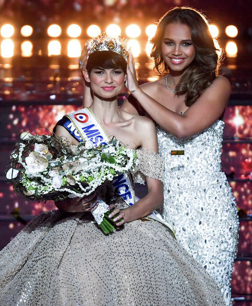 Две королевы красоты Франции