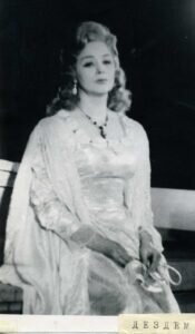  📷    50 лет на сцене драмтеатра. В Оренбурге умерла народная артистка РФ Александра Жигалова Белов Михаил Александрович