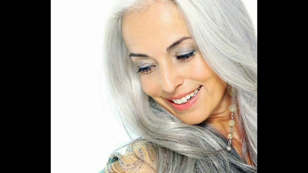 Ясмина Росси. Харизматичная и очень женственная возрастная модель. Источник: Яндекс Картинки