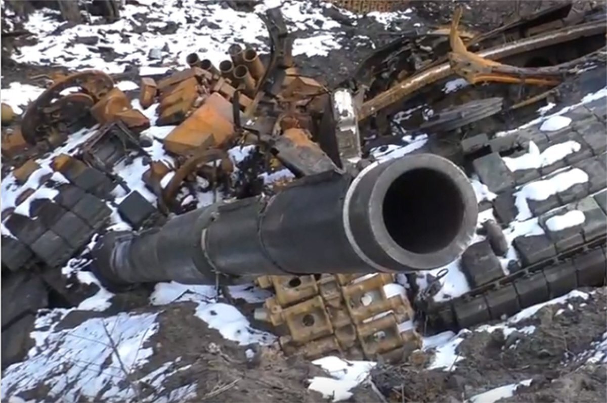    В Сети появились кадры уничтожения танка ВСУ на запорожском направлении